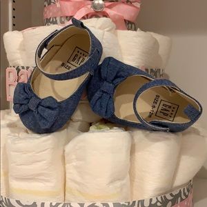 Gap baby shoes.